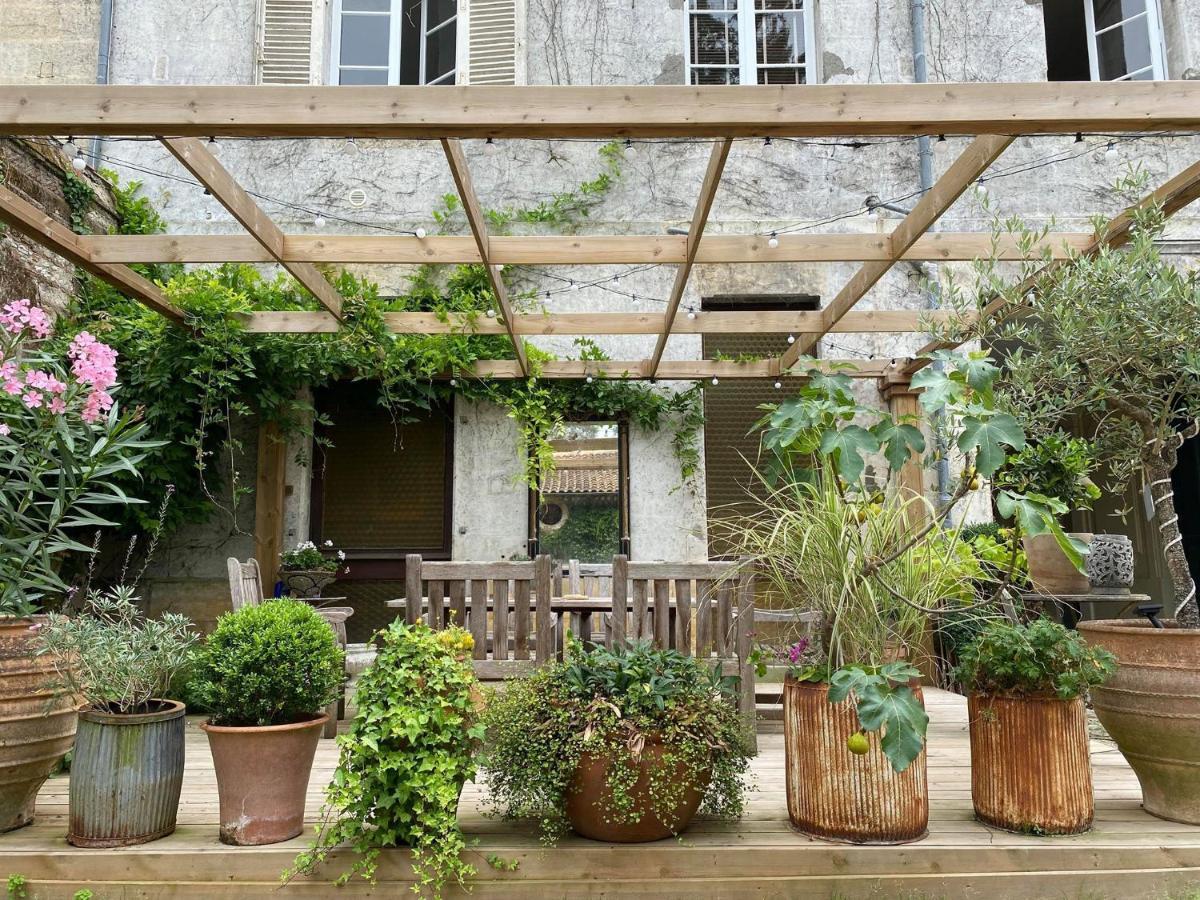 Maison M On The Dordogne Сент-Фуа-ла-Гранд Экстерьер фото